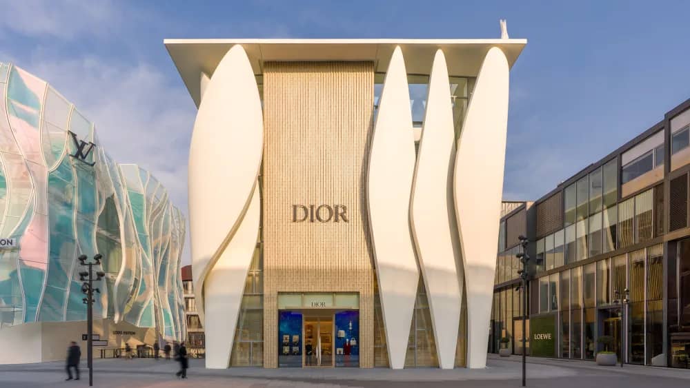 Dior reopens its flagship store in Beijing, signaling new growth momentum in China consumer market