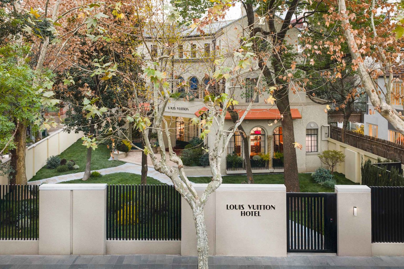 Louis Vuitton Hotel in Shanghai