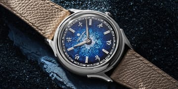 The Atelier Wen Ancestra 蛟 (Jiāo) features a fluid case design inspired by ancient jade dragon carvings and a cobalt blue enamel dial that evokes the depths of mythical waters. Image: Atelier Wen